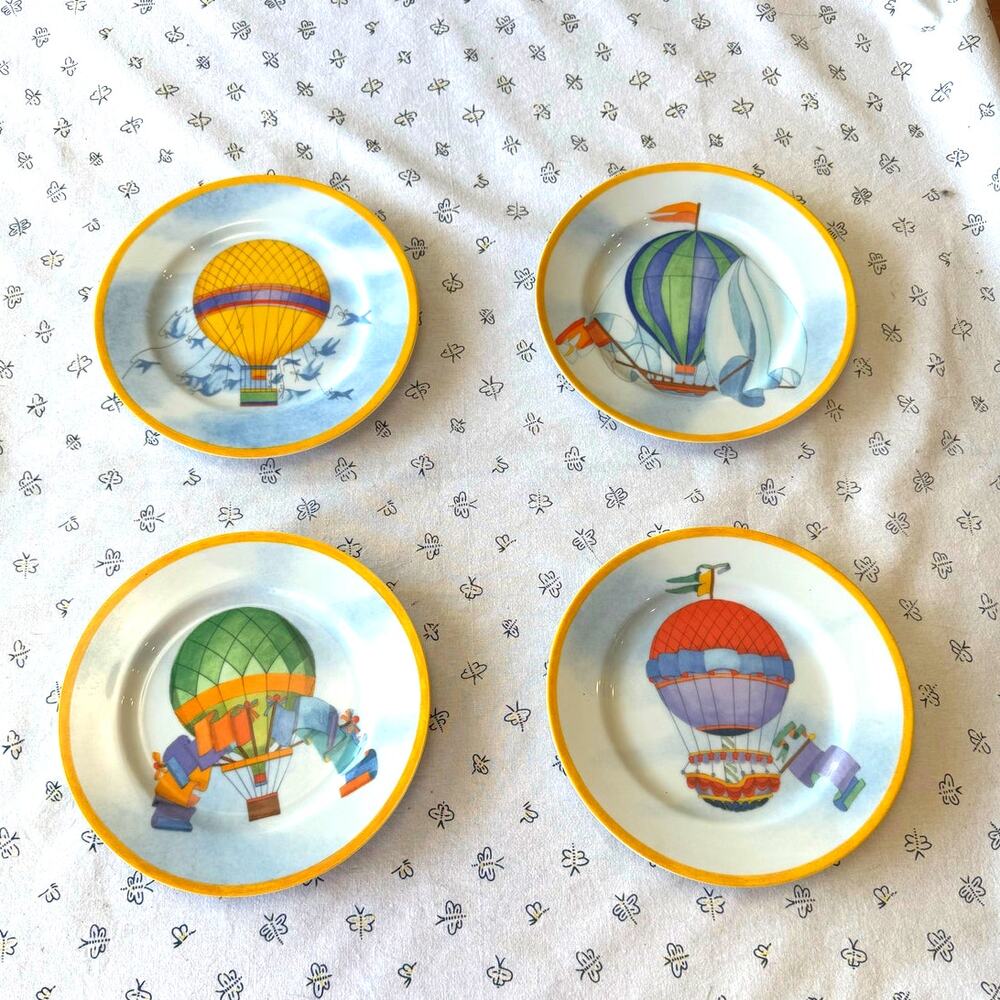 Williams Sonoma Hot Air Balloon Montgolfière Salad Plates x4 wall decor